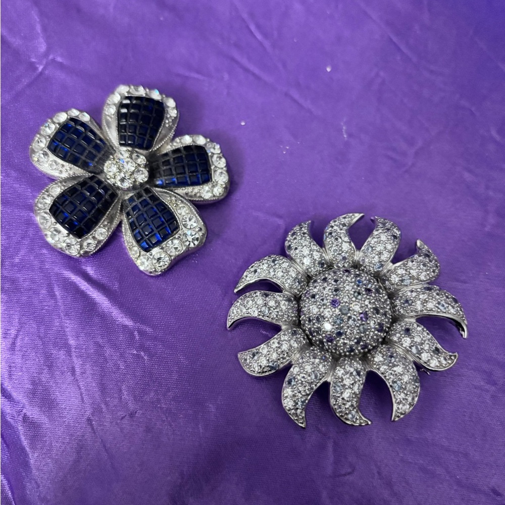 Beautiful pin pair!